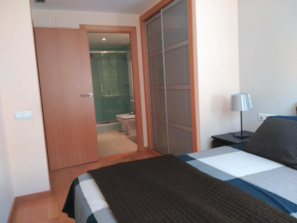 Luxury Flat, 3 Bedrooms, 2 Bathrooms And Swimming Pool Next To The Beach!! Sant Adrià de Besòs Eksteriør billede