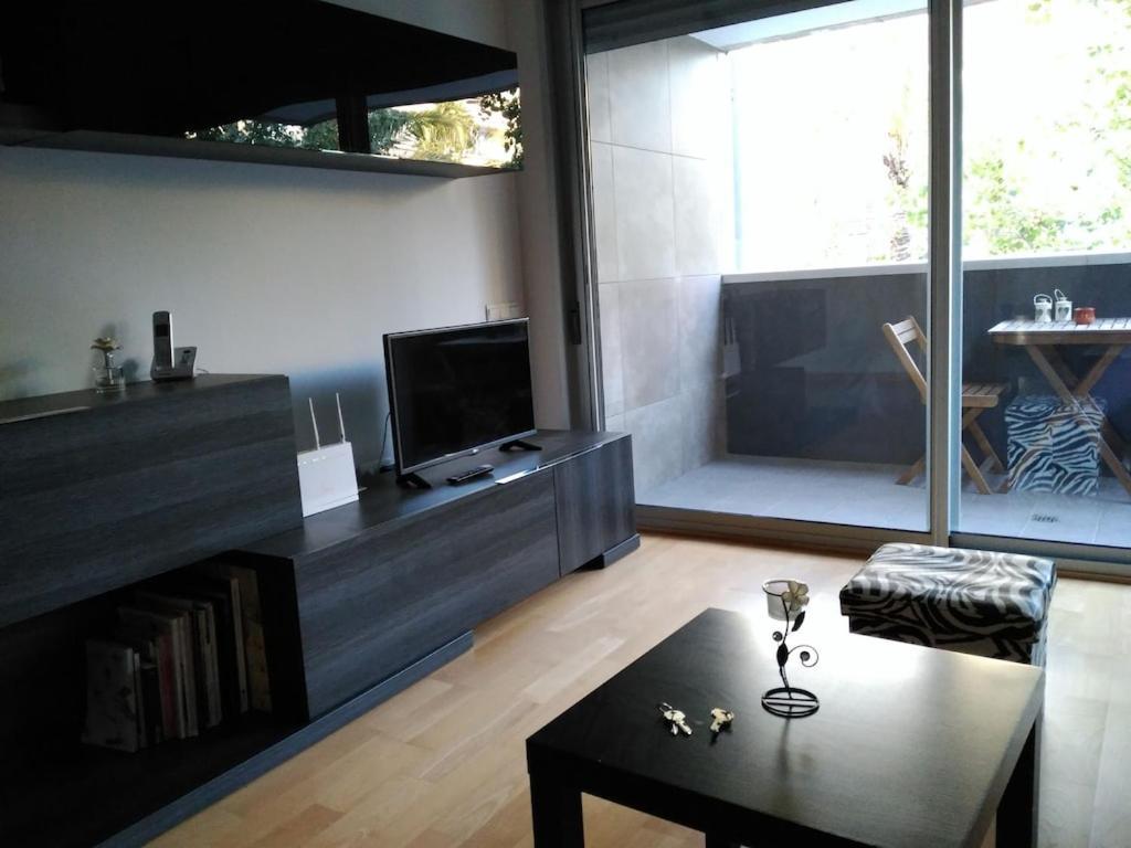 Luxury Flat, 3 Bedrooms, 2 Bathrooms And Swimming Pool Next To The Beach!! Sant Adrià de Besòs Eksteriør billede
