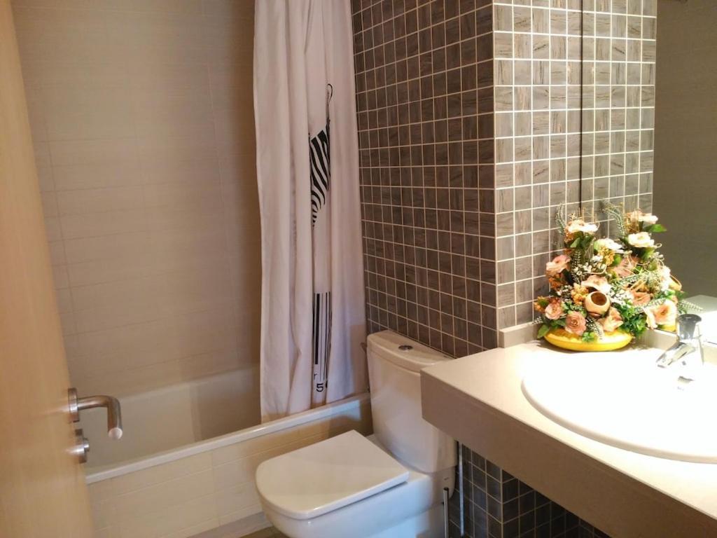 Luxury Flat, 3 Bedrooms, 2 Bathrooms And Swimming Pool Next To The Beach!! Sant Adrià de Besòs Eksteriør billede