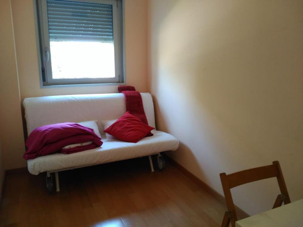Luxury Flat, 3 Bedrooms, 2 Bathrooms And Swimming Pool Next To The Beach!! Sant Adrià de Besòs Eksteriør billede