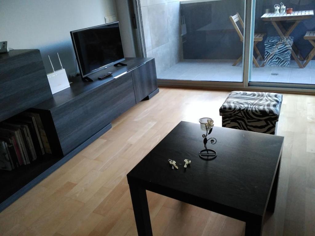 Luxury Flat, 3 Bedrooms, 2 Bathrooms And Swimming Pool Next To The Beach!! Sant Adrià de Besòs Eksteriør billede